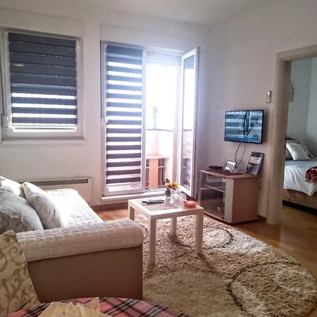 Apartment Dora